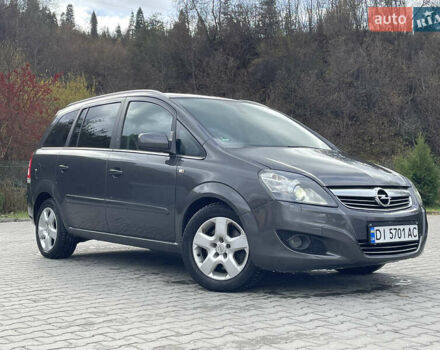 Опель Зафира 2011 в Турке на Automoto.ua Серый Опель Зафира, объемом двигателя 1.69 л и пробегом 204 тыс. км за 5500 $, фото 10 на Automoto.ua