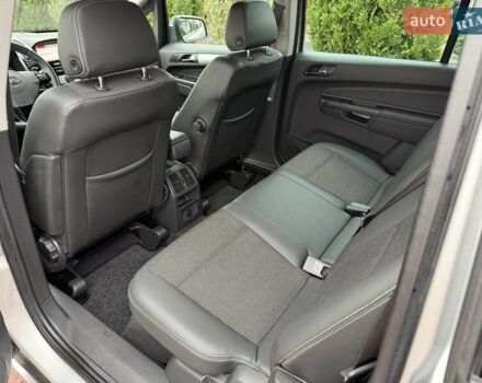 Серый Опель Зафира, объемом двигателя 1.7 л и пробегом 229 тыс. км за 8399 $, фото 135 на Automoto.ua