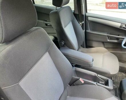 Серый Опель Зафира, объемом двигателя 1.7 л и пробегом 271 тыс. км за 7000 $, фото 23 на Automoto.ua