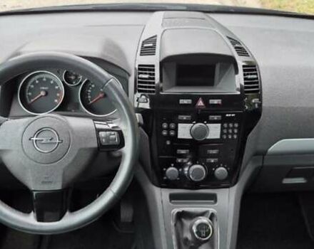 Серый Опель Зафира, объемом двигателя 1.8 л и пробегом 185 тыс. км за 6500 $, фото 14 на Automoto.ua