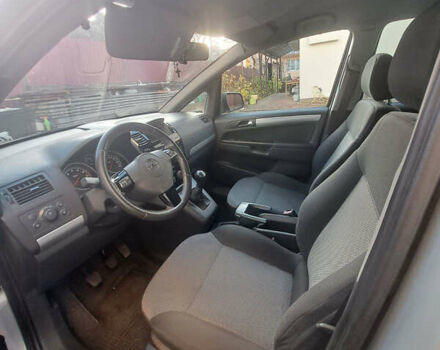 Серый Опель Зафира, объемом двигателя 1.8 л и пробегом 189 тыс. км за 7600 $, фото 5 на Automoto.ua