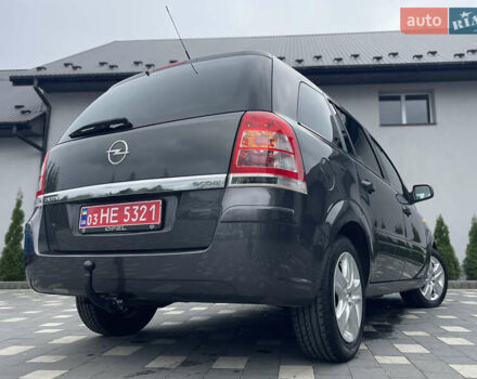 Опель Зафира 2011 в Дрогобыче на Automoto.ua Серый Опель Зафира, объемом двигателя 1.7 л и пробегом 205 тыс. км за 8299 $, фото 29 на Automoto.ua