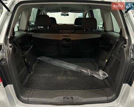 Серый Опель Зафира, объемом двигателя 1.6 л и пробегом 181 тыс. км за 7999 $, фото 22 на Automoto.ua