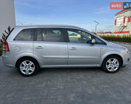 Серый Опель Зафира, объемом двигателя 1.6 л и пробегом 182 тыс. км за 6850 $, фото 21 на Automoto.ua