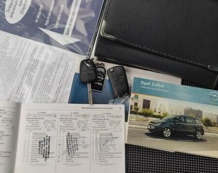 Серый Опель Зафира, объемом двигателя 1.69 л и пробегом 280 тыс. км за 6700 $, фото 14 на Automoto.ua