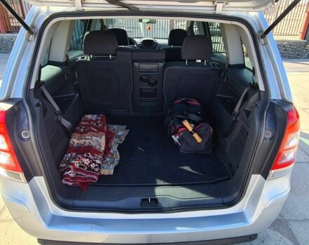 Серый Опель Зафира, объемом двигателя 1.7 л и пробегом 275 тыс. км за 8500 $, фото 7 на Automoto.ua