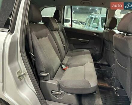 Серый Опель Зафира, объемом двигателя 1.6 л и пробегом 181 тыс. км за 7999 $, фото 15 на Automoto.ua