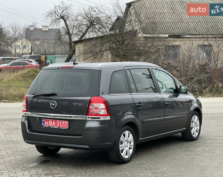 Сірий Опель Зафіра, об'ємом двигуна 1.6 л та пробігом 205 тис. км за 8200 $, фото 24 на Automoto.ua