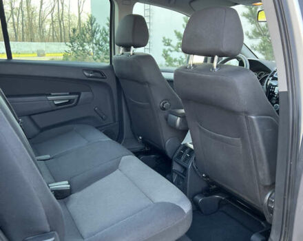 Серый Опель Зафира, объемом двигателя 1.6 л и пробегом 182 тыс. км за 6850 $, фото 71 на Automoto.ua