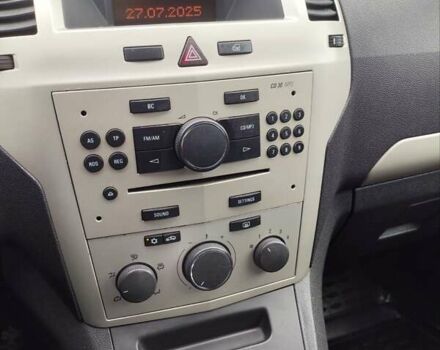 Серый Опель Зафира, объемом двигателя 1.6 л и пробегом 191 тыс. км за 6700 $, фото 28 на Automoto.ua