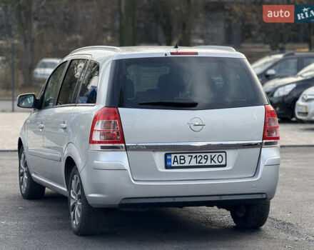 Серый Опель Зафира, объемом двигателя 1.8 л и пробегом 190 тыс. км за 7799 $, фото 1 на Automoto.ua