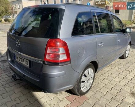 Серый Опель Зафира, объемом двигателя 1.7 л и пробегом 271 тыс. км за 7000 $, фото 4 на Automoto.ua