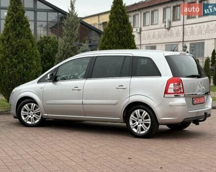 Серый Опель Зафира, объемом двигателя 1.7 л и пробегом 229 тыс. км за 8399 $, фото 46 на Automoto.ua