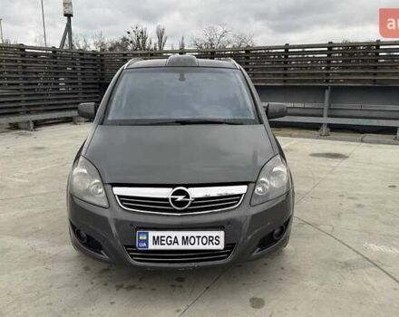 Серый Опель Зафира, объемом двигателя 1.7 л и пробегом 321 тыс. км за 6990 $, фото 4 на Automoto.ua