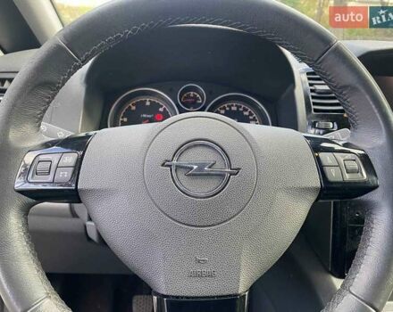 Серый Опель Зафира, объемом двигателя 1.7 л и пробегом 271 тыс. км за 7000 $, фото 14 на Automoto.ua