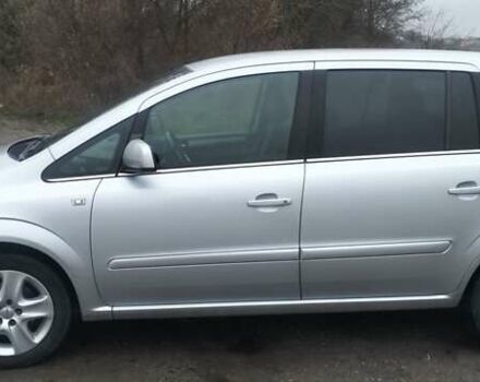 Серый Опель Зафира, объемом двигателя 1.6 л и пробегом 234 тыс. км за 7650 $, фото 2 на Automoto.ua