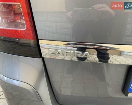 Серый Опель Зафира, объемом двигателя 1.7 л и пробегом 271 тыс. км за 7000 $, фото 28 на Automoto.ua