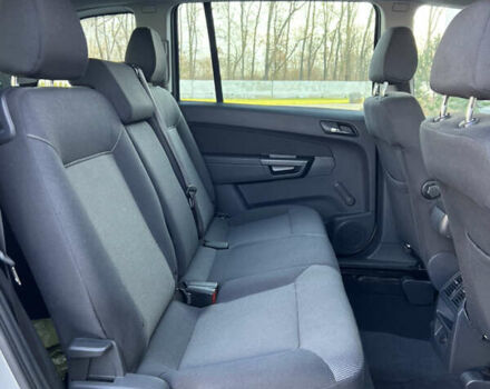 Серый Опель Зафира, объемом двигателя 1.6 л и пробегом 182 тыс. км за 6850 $, фото 73 на Automoto.ua