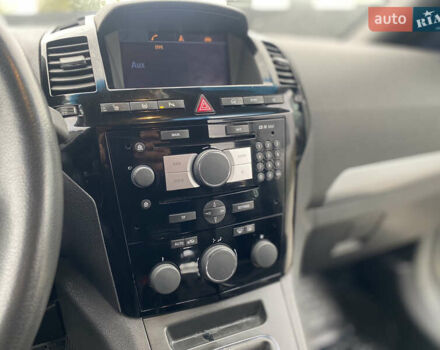 Сірий Опель Зафіра, об'ємом двигуна 1.7 л та пробігом 238 тис. км за 8000 $, фото 25 на Automoto.ua