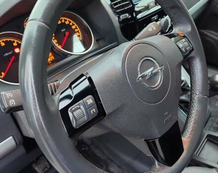 Серый Опель Зафира, объемом двигателя 1.7 л и пробегом 248 тыс. км за 7600 $, фото 21 на Automoto.ua