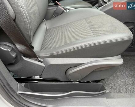 Серый Опель Зафира, объемом двигателя 1.7 л и пробегом 229 тыс. км за 8399 $, фото 125 на Automoto.ua