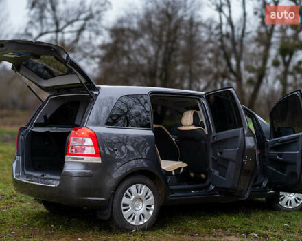 Сірий Опель Зафіра, об'ємом двигуна 1.8 л та пробігом 186 тис. км за 7750 $, фото 15 на Automoto.ua