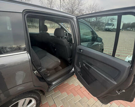 Сірий Опель Зафіра, об'ємом двигуна 1.8 л та пробігом 215 тис. км за 7800 $, фото 35 на Automoto.ua