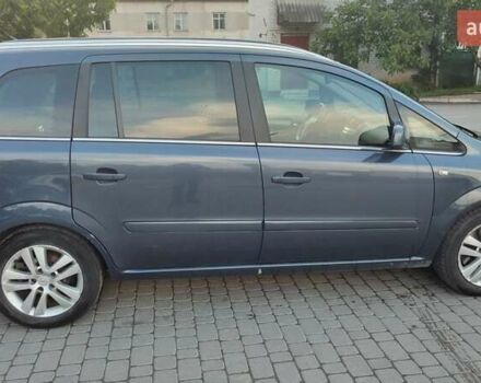 Серый Опель Зафира, объемом двигателя 1.6 л и пробегом 240 тыс. км за 6999 $, фото 3 на Automoto.ua