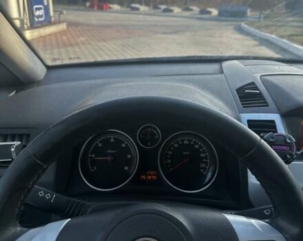 Серый Опель Зафира, объемом двигателя 1.69 л и пробегом 250 тыс. км за 7800 $, фото 6 на Automoto.ua