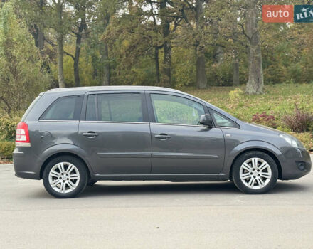 Опель Зафира 2011 в Тернополе на Automoto.ua Серый Опель Зафира, объемом двигателя 1.69 л и пробегом 220 тыс. км за 6500 $, фото 28 на Automoto.ua
