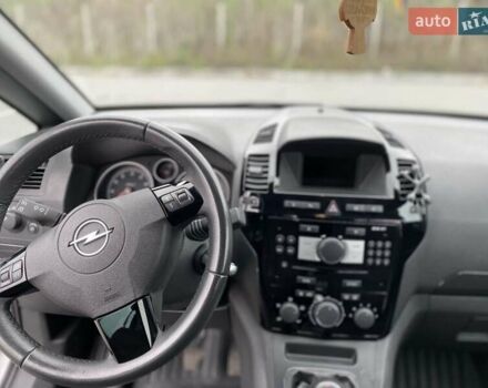 Сірий Опель Зафіра, об'ємом двигуна 1.8 л та пробігом 190 тис. км за 7750 $, фото 3 на Automoto.ua