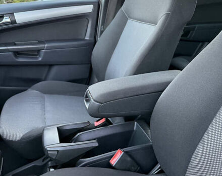 Серый Опель Зафира, объемом двигателя 1.8 л и пробегом 189 тыс. км за 7950 $, фото 17 на Automoto.ua