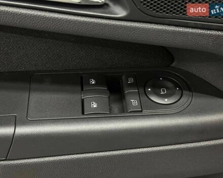 Серый Опель Зафира, объемом двигателя 1.6 л и пробегом 181 тыс. км за 7999 $, фото 13 на Automoto.ua