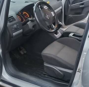 Серый Опель Зафира, объемом двигателя 1.6 л и пробегом 234 тыс. км за 7650 $, фото 10 на Automoto.ua