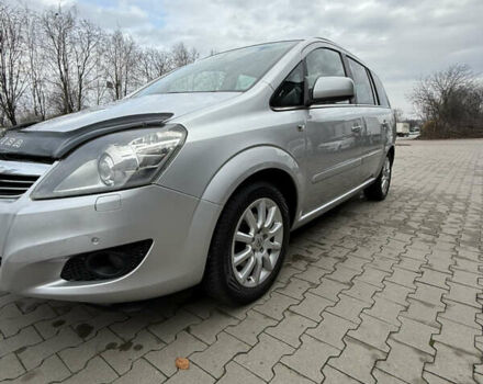 Серый Опель Зафира, объемом двигателя 1.8 л и пробегом 239 тыс. км за 7850 $, фото 25 на Automoto.ua