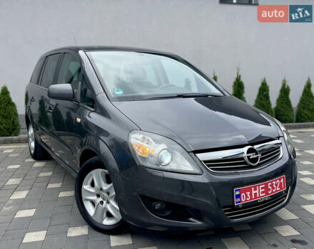 Сірий Опель Зафіра, об'ємом двигуна 1.7 л та пробігом 205 тис. км за 8299 $, фото 6 на Automoto.ua