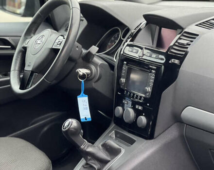 Сірий Опель Зафіра, об'ємом двигуна 1.6 л та пробігом 205 тис. км за 8200 $, фото 58 на Automoto.ua