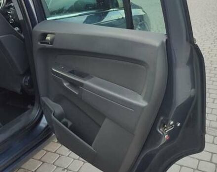 Серый Опель Зафира, объемом двигателя 1.6 л и пробегом 240 тыс. км за 6999 $, фото 14 на Automoto.ua