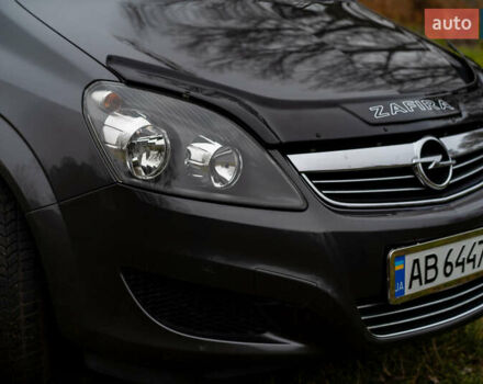 Сірий Опель Зафіра, об'ємом двигуна 1.8 л та пробігом 186 тис. км за 7750 $, фото 4 на Automoto.ua