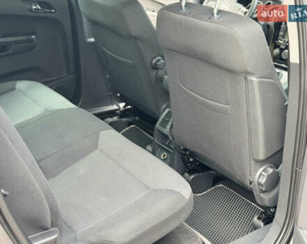 Опель Зафира 2011 в Тернополе на Automoto.ua Серый Опель Зафира, объемом двигателя 1.69 л и пробегом 220 тыс. км за 6500 $, фото 88 на Automoto.ua