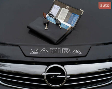 Сірий Опель Зафіра, об'ємом двигуна 1.8 л та пробігом 186 тис. км за 7750 $, фото 24 на Automoto.ua