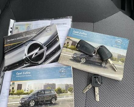 Серый Опель Зафира, объемом двигателя 1.7 л и пробегом 213 тыс. км за 6850 $, фото 38 на Automoto.ua