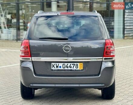 Опель Зафира 2011 в Виннице на Automoto.ua Серый Опель Зафира, объемом двигателя 1.6 л и пробегом 191 тыс. км за 6999 $, фото 10 на Automoto.ua