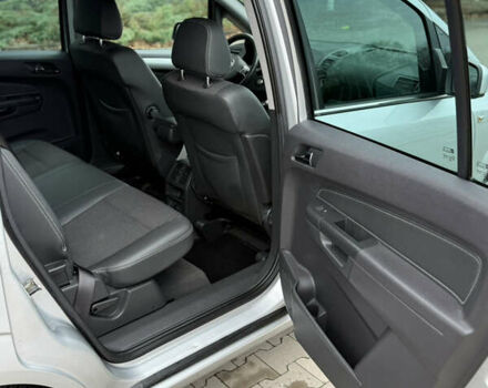 Серый Опель Зафира, объемом двигателя 1.8 л и пробегом 239 тыс. км за 7850 $, фото 47 на Automoto.ua