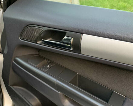 Серый Опель Зафира, объемом двигателя 1.8 л и пробегом 221 тыс. км за 5899 $, фото 39 на Automoto.ua