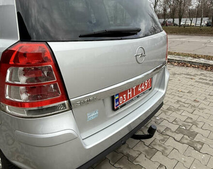 Серый Опель Зафира, объемом двигателя 1.8 л и пробегом 239 тыс. км за 7850 $, фото 8 на Automoto.ua