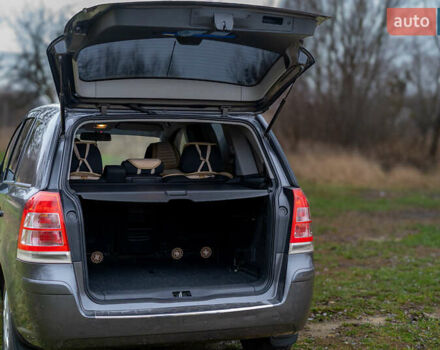 Сірий Опель Зафіра, об'ємом двигуна 1.8 л та пробігом 186 тис. км за 7750 $, фото 6 на Automoto.ua