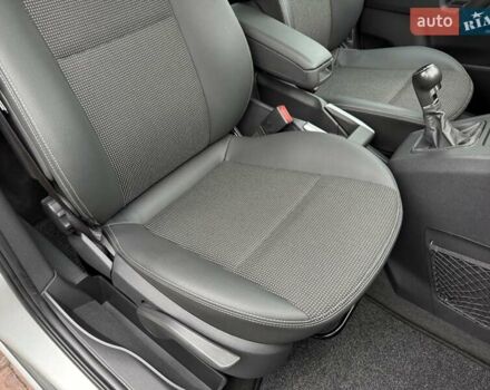 Серый Опель Зафира, объемом двигателя 1.7 л и пробегом 229 тыс. км за 8399 $, фото 123 на Automoto.ua