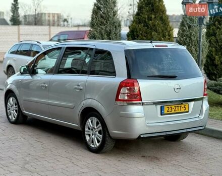 Серый Опель Зафира, объемом двигателя 1.8 л и пробегом 227 тыс. км за 7499 $, фото 6 на Automoto.ua