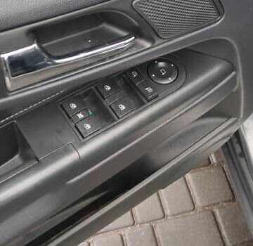 Серый Опель Зафира, объемом двигателя 1.69 л и пробегом 280 тыс. км за 6700 $, фото 7 на Automoto.ua